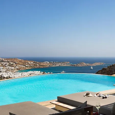 Villa The Crown Estate In Psarou By Divine Sa