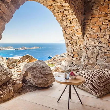 The Crown Estate In Psarou By Divine Sa Villa *