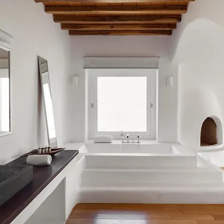 The Crown Estate In Psarou By Divine Sa Villa *