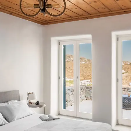 Willa The Crown Estate In Psarou By Divine Sa Psarrou